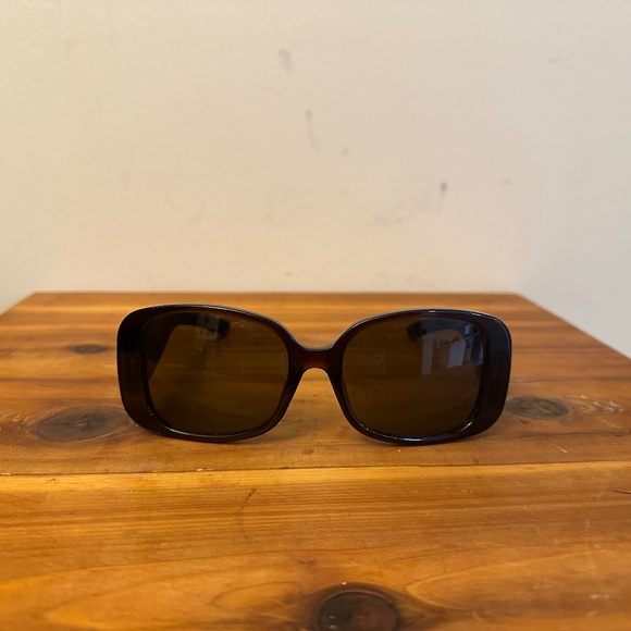 Women's Gucci Sunglasses - Picture 1 of 4